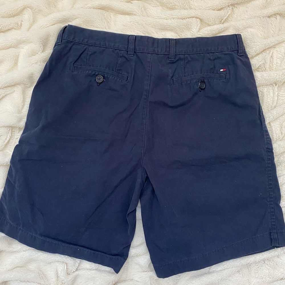 Tommy Hilfiger chino bermuda navy shorts - Picture 2 of 6